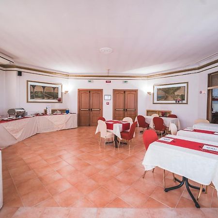 Gh Hotel San Giusto Рим Экстерьер фото