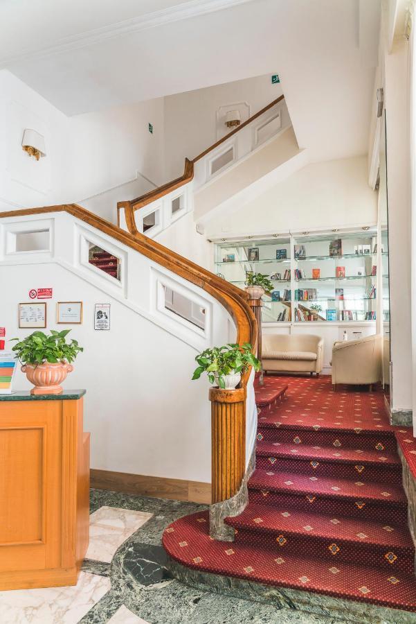 Gh Hotel San Giusto Рим Экстерьер фото