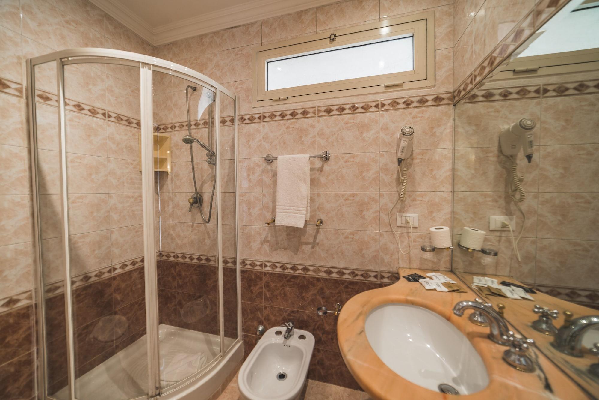 Gh Hotel San Giusto Рим Экстерьер фото