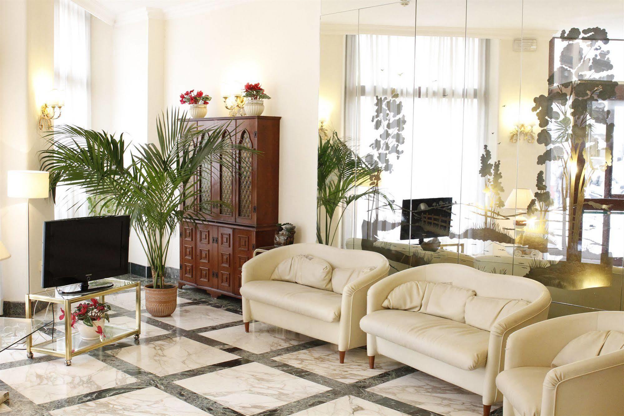 Gh Hotel San Giusto Рим Экстерьер фото