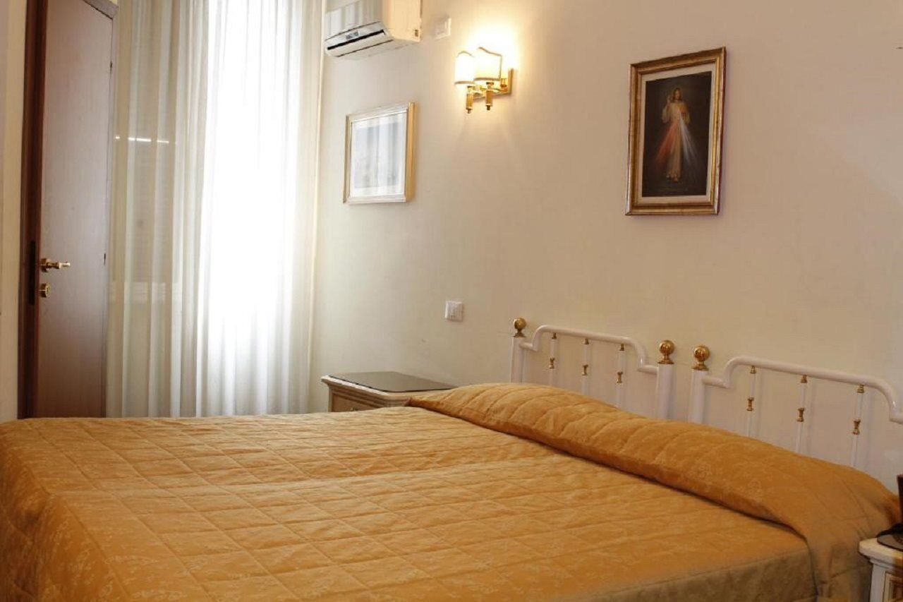 Gh Hotel San Giusto Рим Экстерьер фото